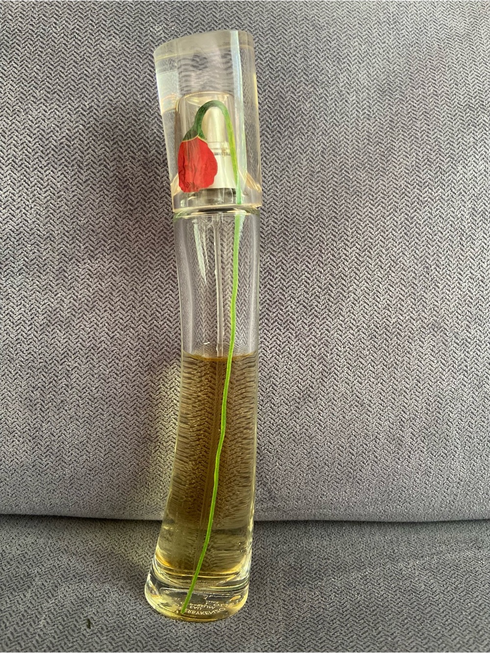 Flower by Kenzo 1 oz 70% left